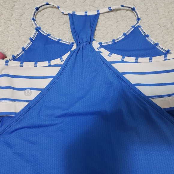 Lululemon Athletica 'No Limits' tank with built in bra size 4 - Picture 3 of 14